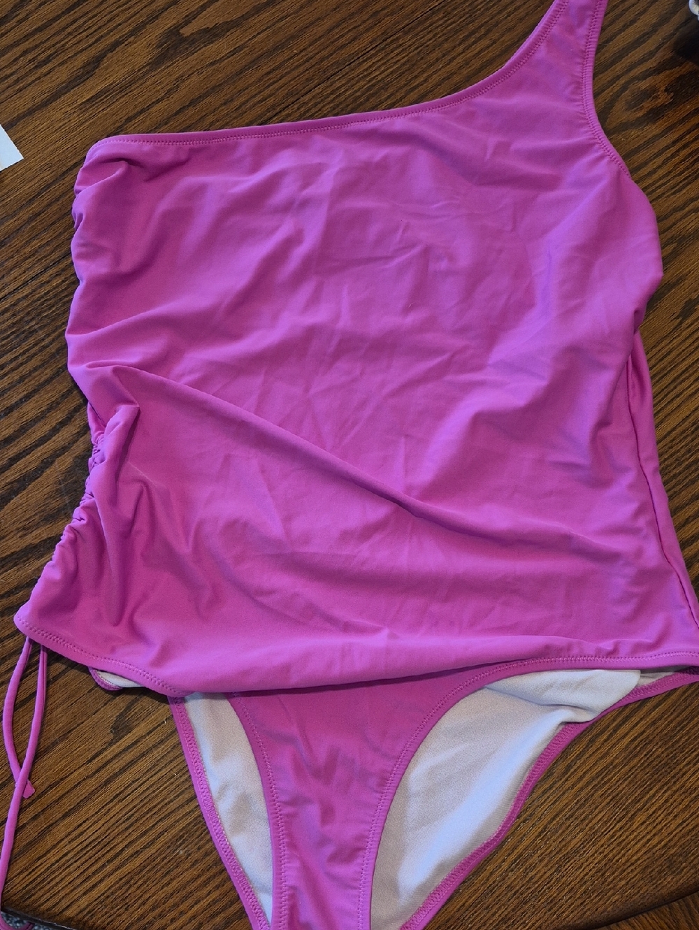 One-Shoulder Hot Pink Swimsuit